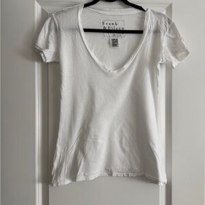 Frank & Eileen Women's White V-Neck Top Sz S